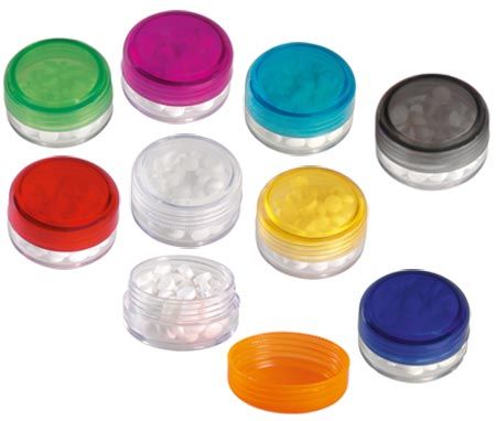 Bonboni v plastičnem kozarčku
