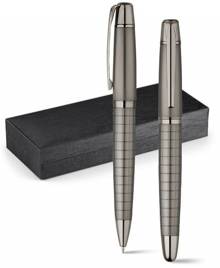 Kovinski set